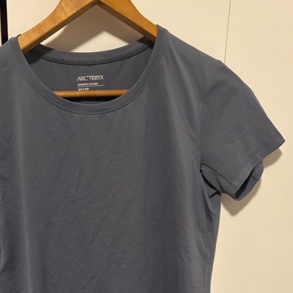 Arc'teryx Slate Gray Short Sleeve Tee - Picture 5 of 8